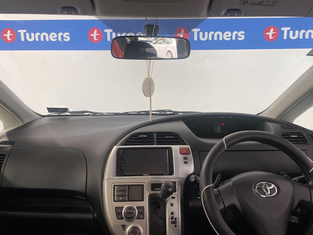 Photo '17' of Toyota Ractis