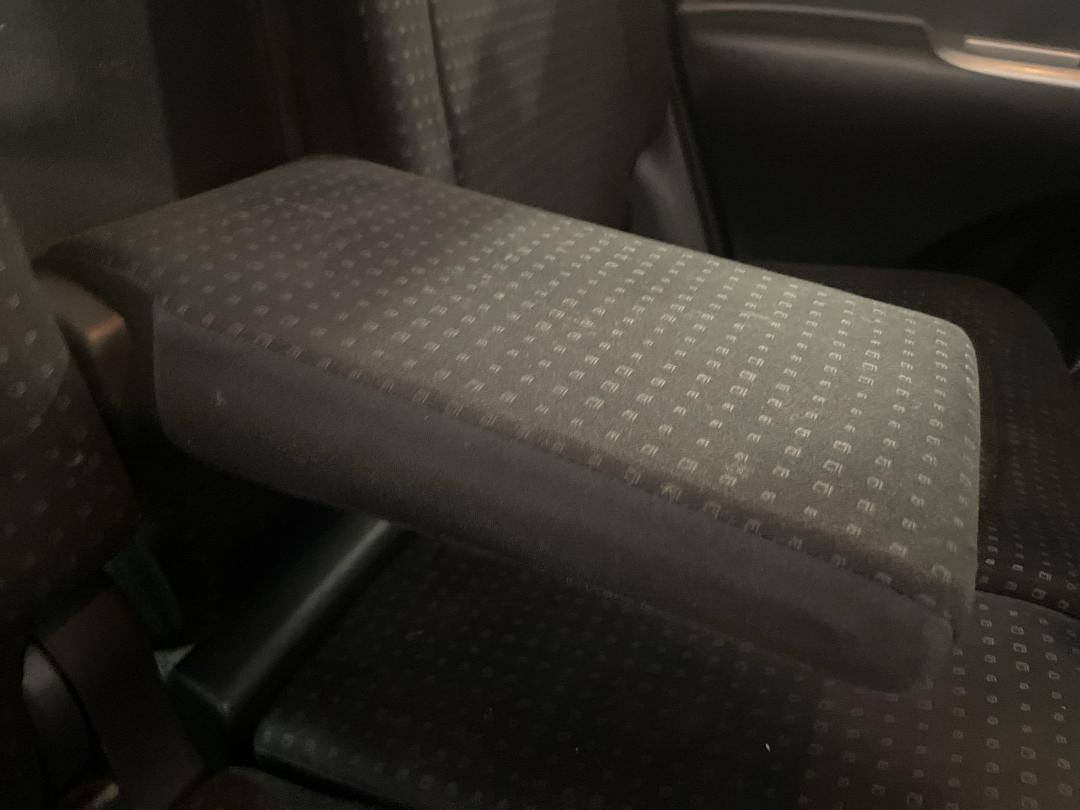 Photo '23' of Toyota Ractis