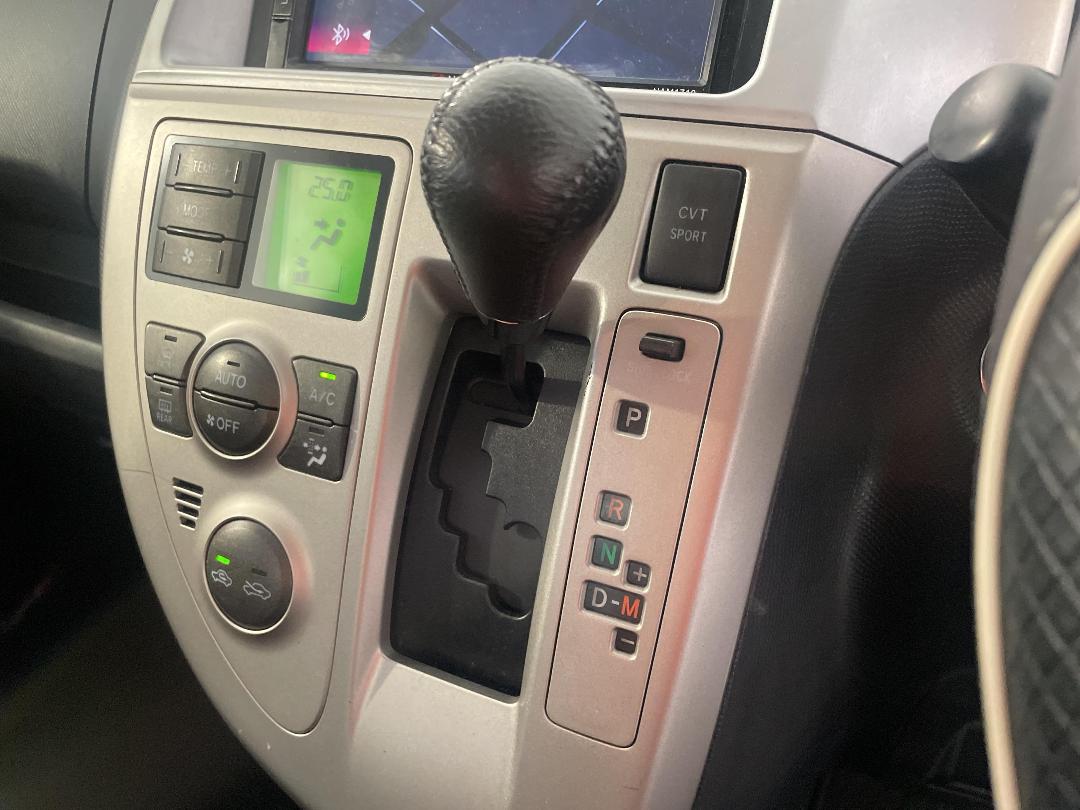 Photo '30' of Toyota Ractis