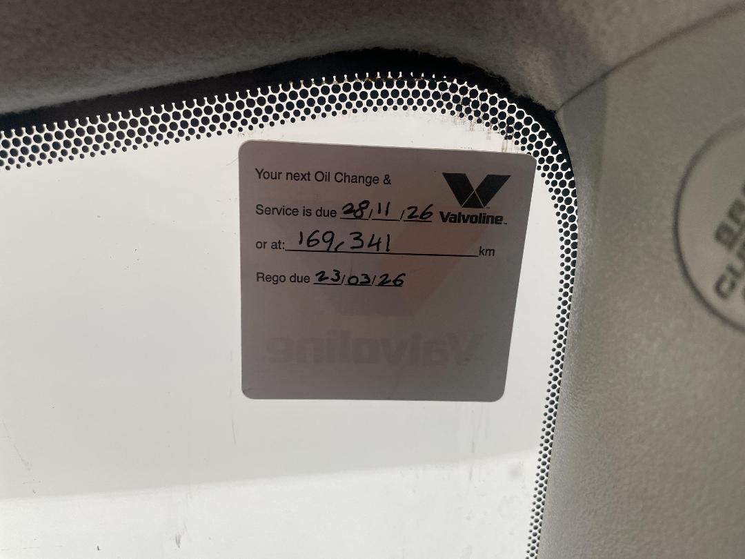 Photo '32' of Toyota Ractis