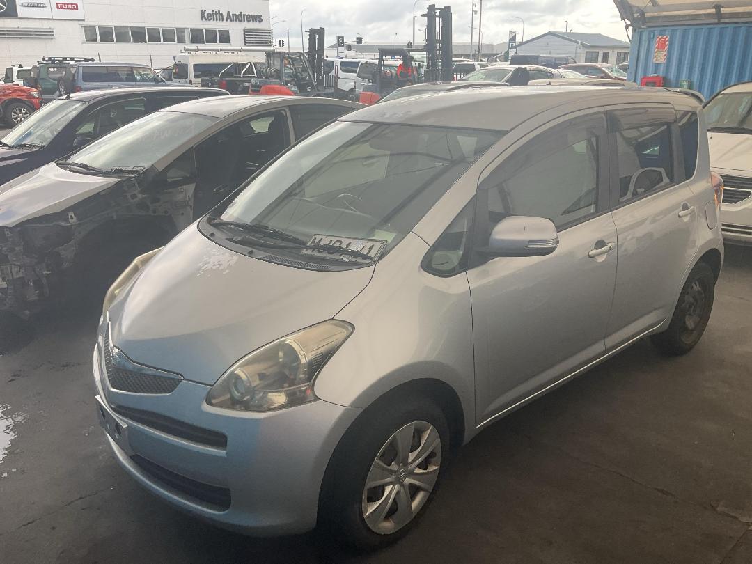 Photo '6' of Toyota Ractis Photo '6' of Toyota Ractis