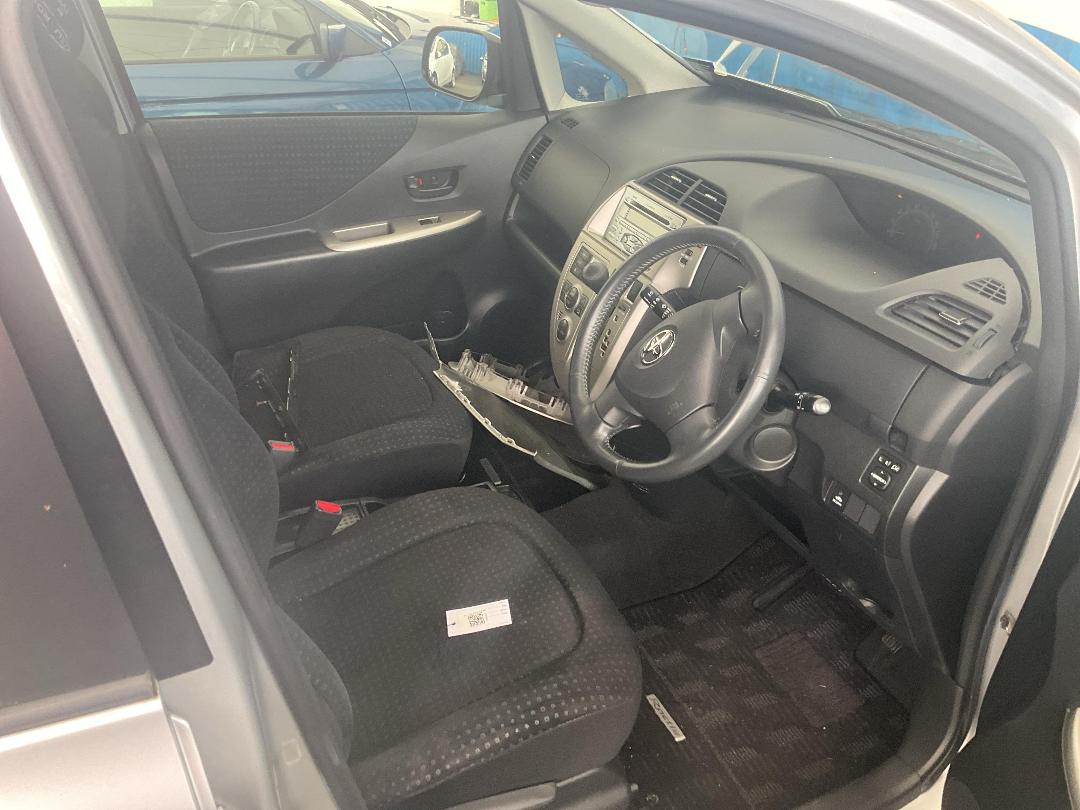 Photo '19' of Toyota Ractis Photo '19' of Toyota Ractis