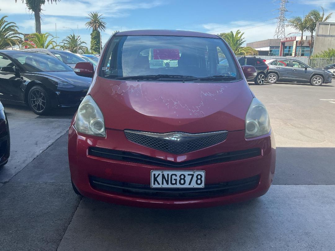 Photo '2' of Toyota Ractis Photo '2' of Toyota Ractis