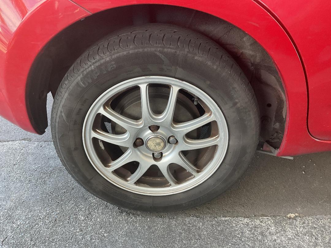 Photo '10' of Toyota Ractis Photo '10' of Toyota Ractis