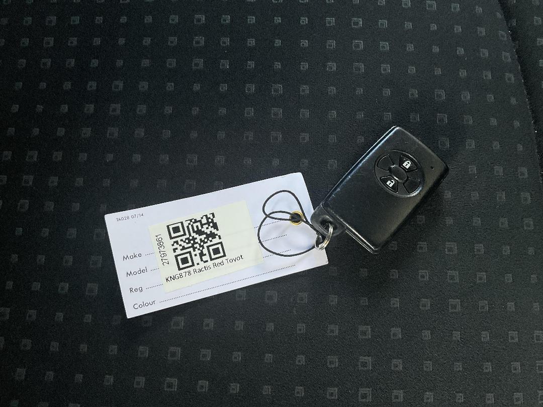 Photo '19' of Toyota Ractis Photo '19' of Toyota Ractis