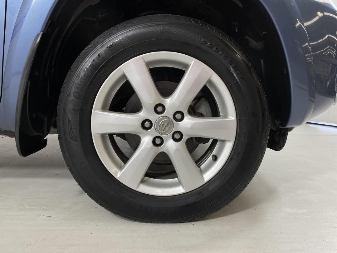 Photo '9' of Toyota Rav4