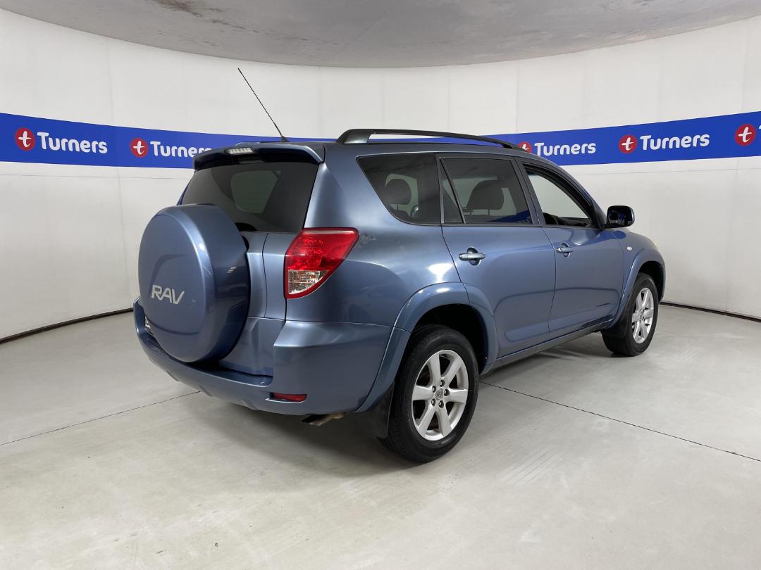 Photo '7' of Toyota Rav4