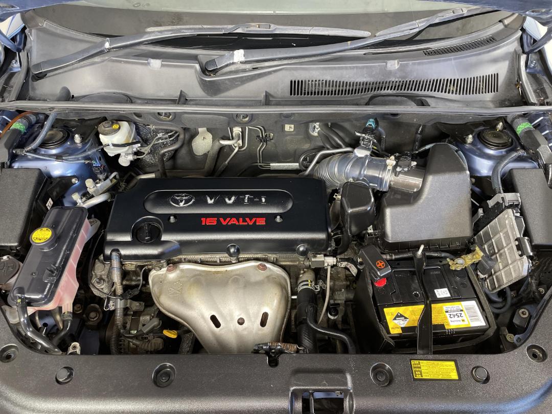 Photo '13' of Toyota Rav4