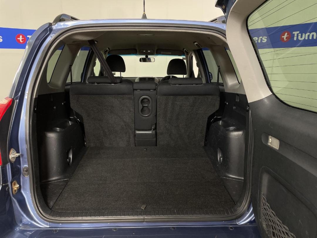 Photo '14' of Toyota Rav4