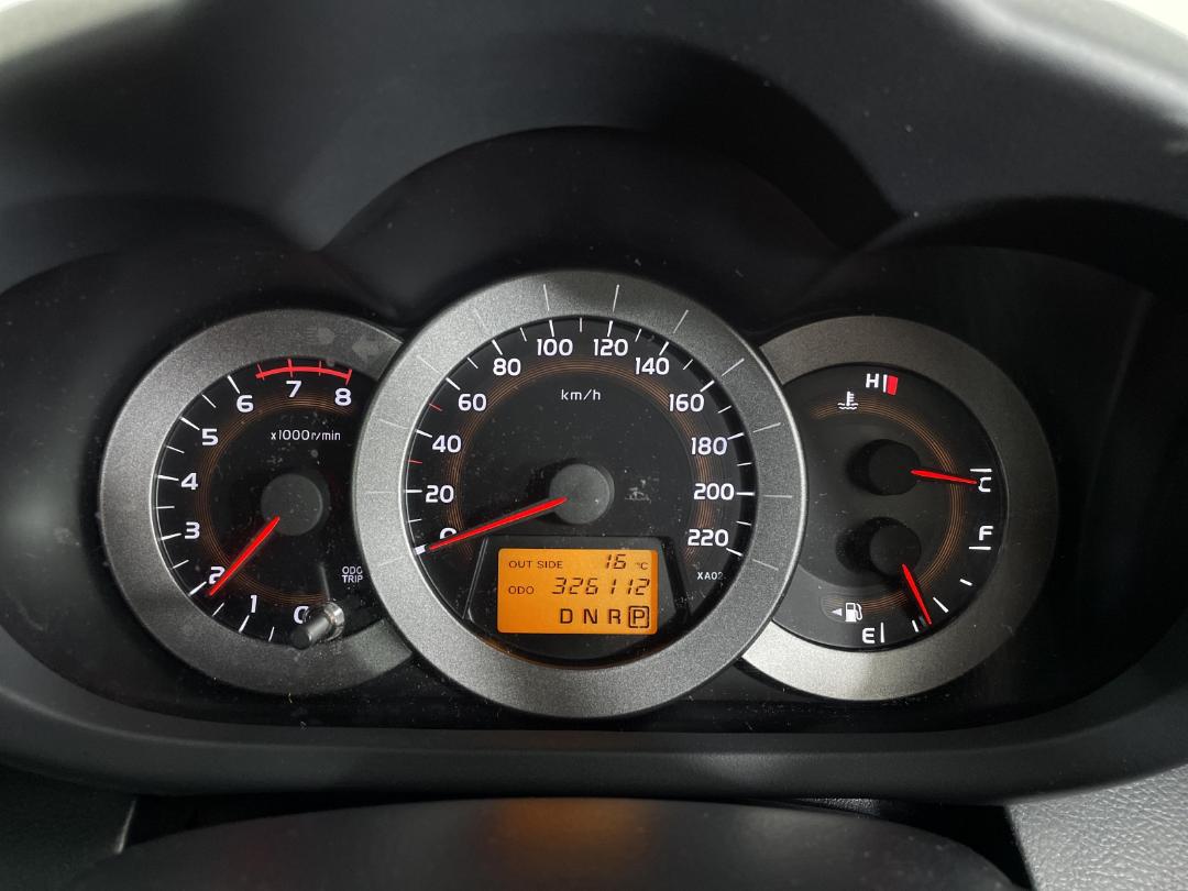 Photo '21' of Toyota Rav4