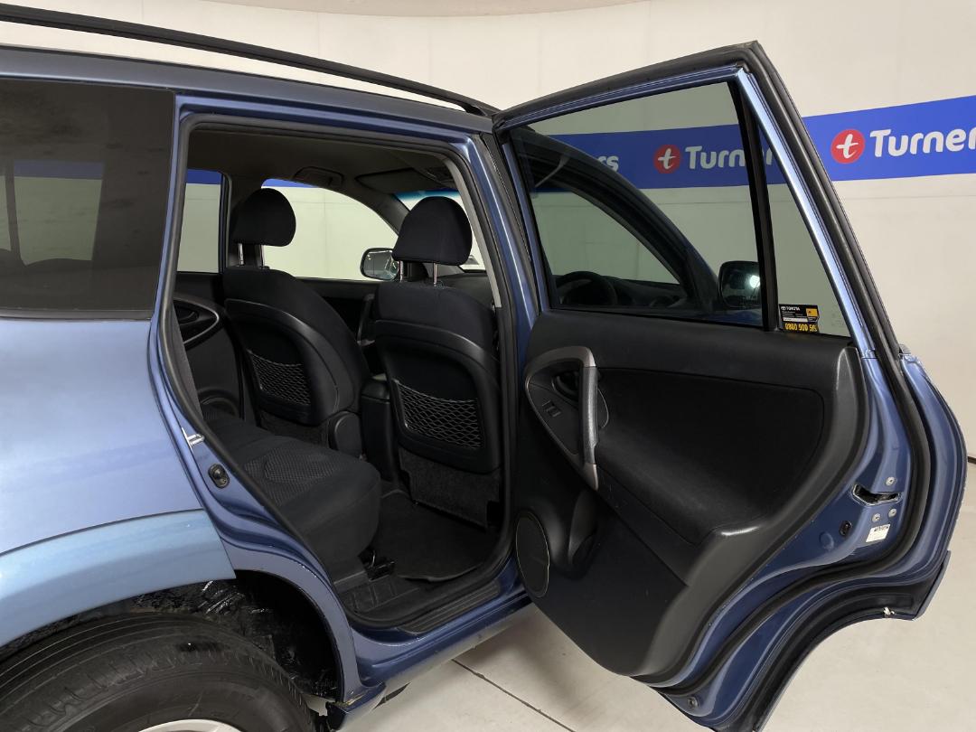 Photo '19' of Toyota Rav4