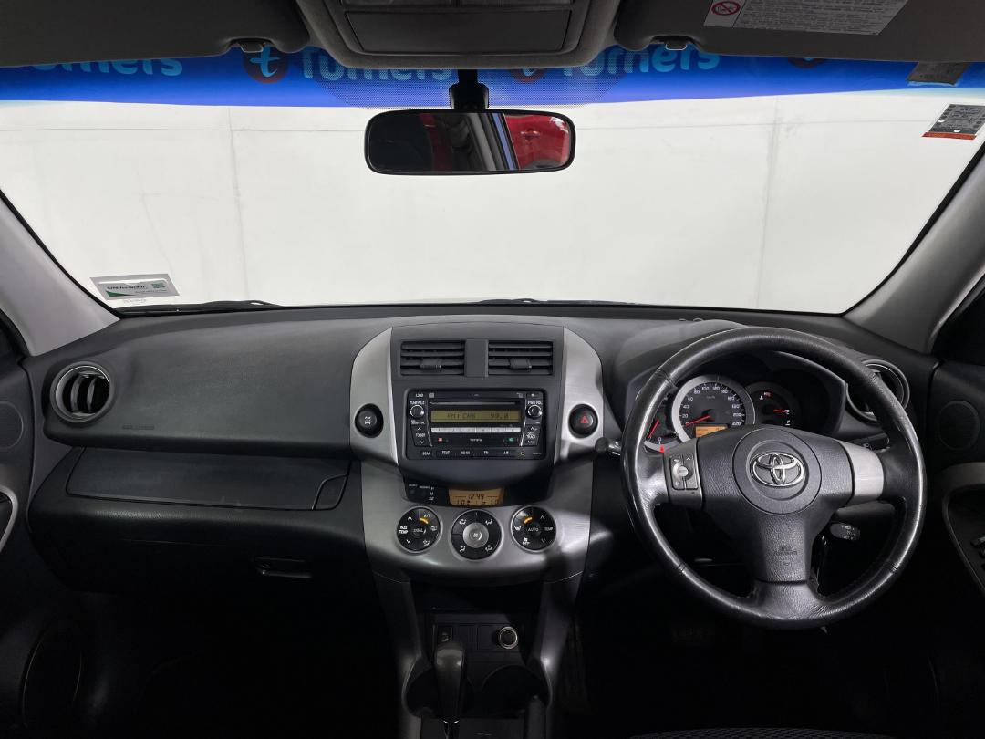 Photo '17' of Toyota Rav4