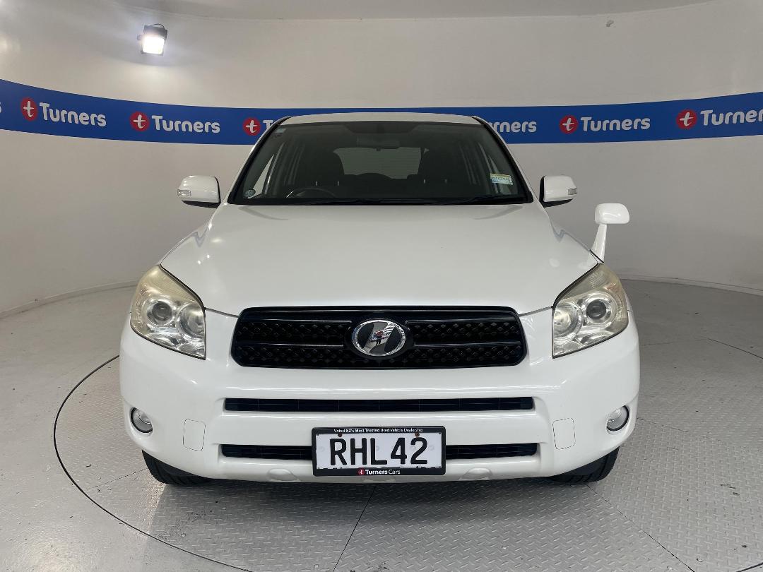 Photo '2' of Toyota Rav4