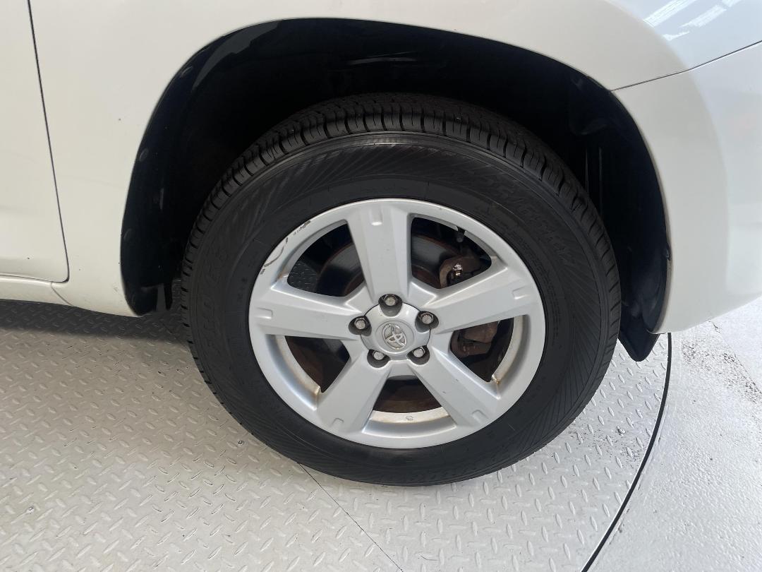 Photo '9' of Toyota Rav4