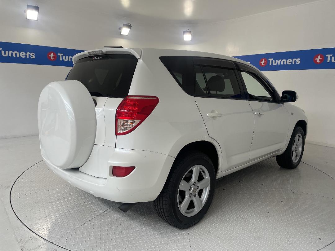 Photo '7' of Toyota Rav4