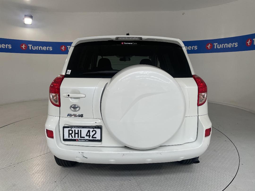 Photo '6' of Toyota Rav4