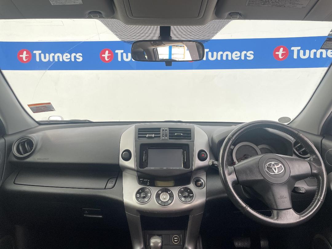 Photo '17' of Toyota Rav4