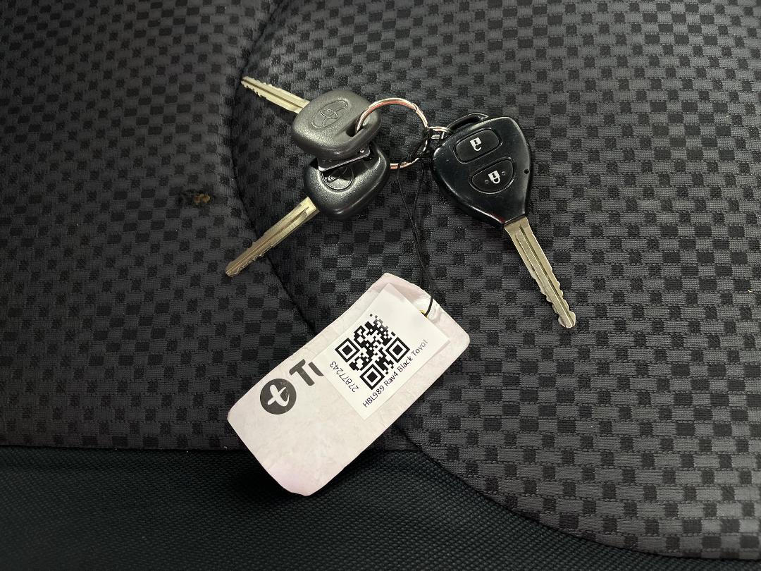 Photo '22' of Toyota Rav4 Photo '22' of Toyota Rav4