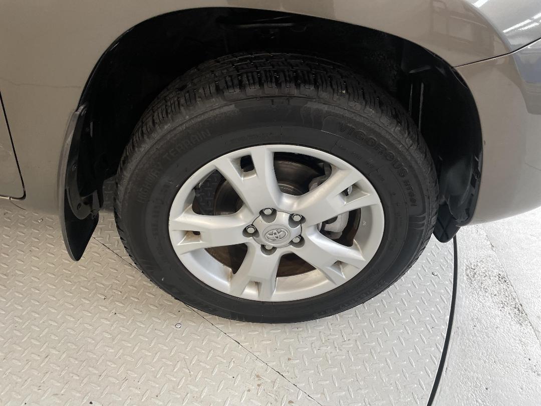 Photo '9' of Toyota Rav4