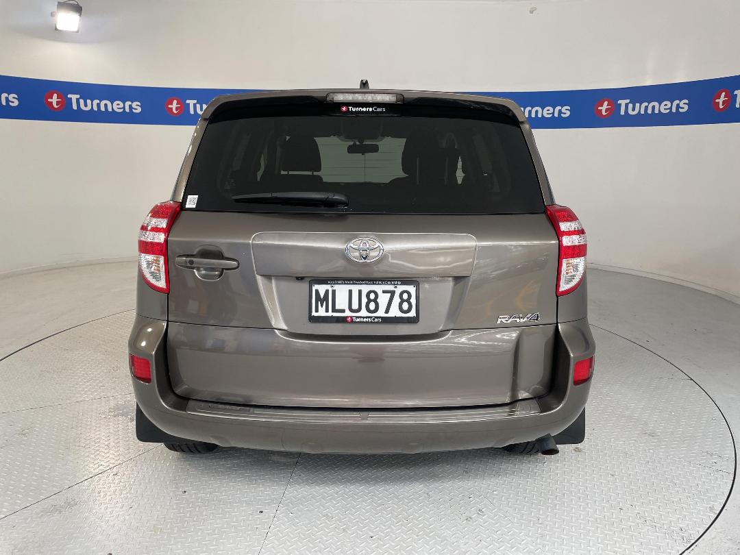 Photo '6' of Toyota Rav4