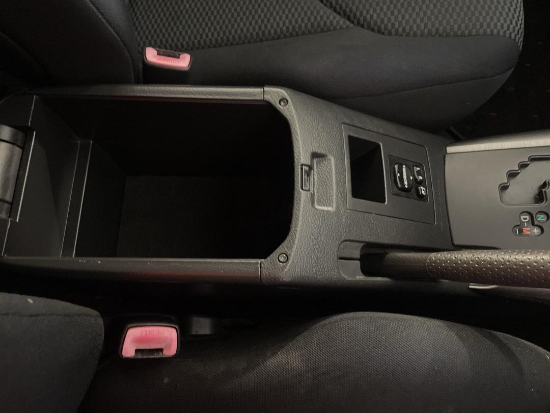 Photo '30' of Toyota Rav4