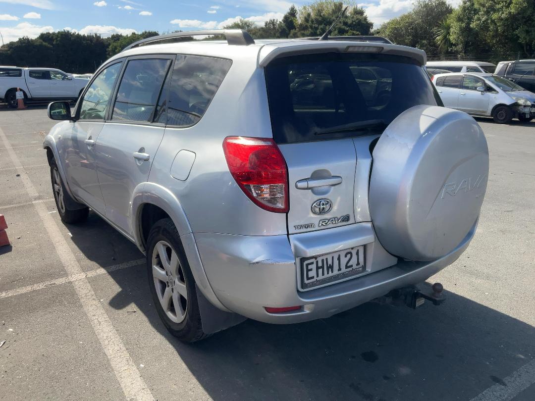 Photo '4' of Toyota Rav4 LTD