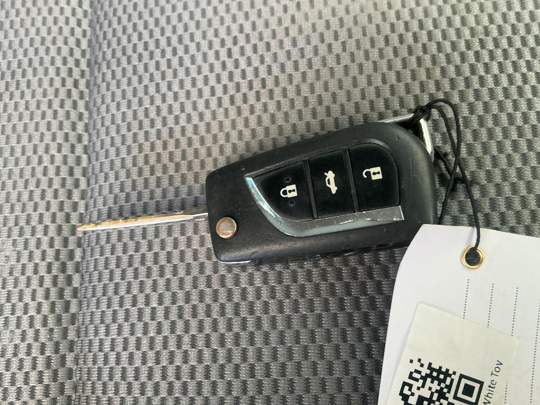 Photo '23' of Toyota Regius ACE Photo '23' of Toyota Regius ACE