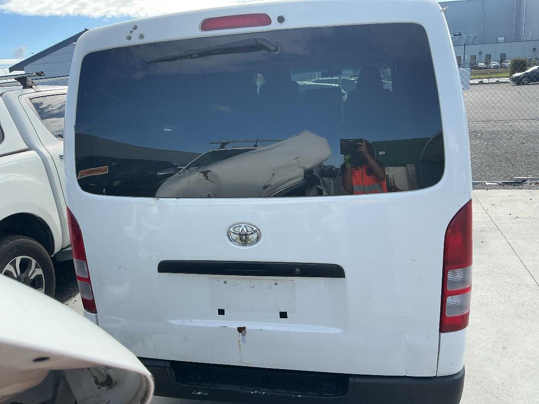 Photo '4' of Toyota Regius ACE Photo '4' of Toyota Regius ACE