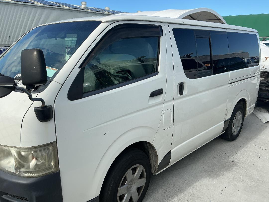 Photo '2' of Toyota Regius ACE Photo '2' of Toyota Regius ACE