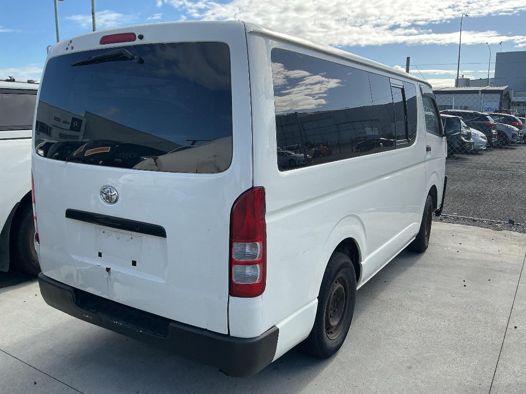 Photo '5' of Toyota Regius ACE Photo '5' of Toyota Regius ACE