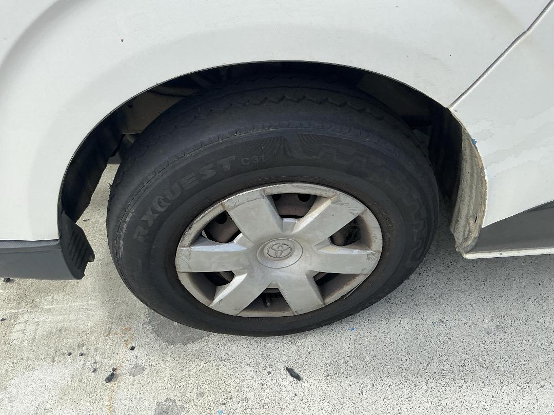 Photo '8' of Toyota Regius ACE Photo '8' of Toyota Regius ACE