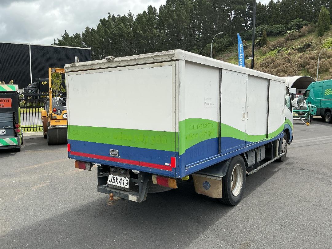 Photo '4' of Toyota Toyoace Bottle Body