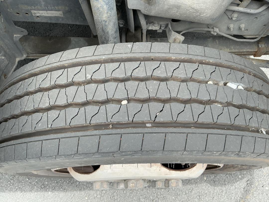 Photo '15' of Toyota Toyoace Bottle Body