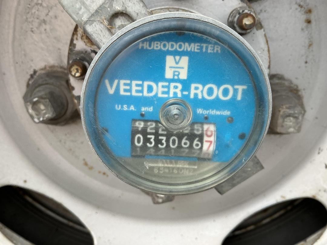 Photo '22' of Toyota Toyoace Bottle Body