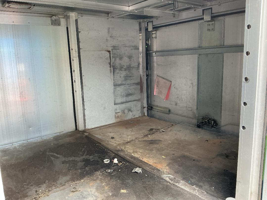 Photo '20' of Toyota Toyoace Bottle Body