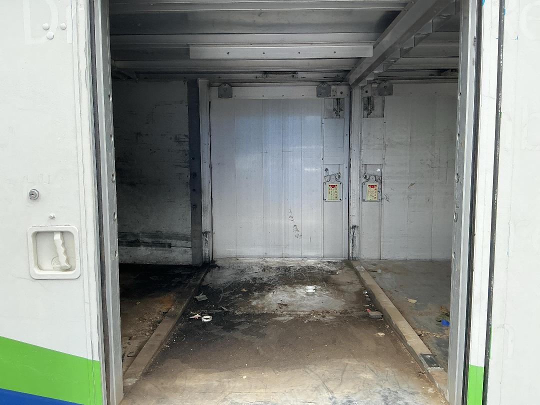 Photo '28' of Toyota Toyoace Bottle Body