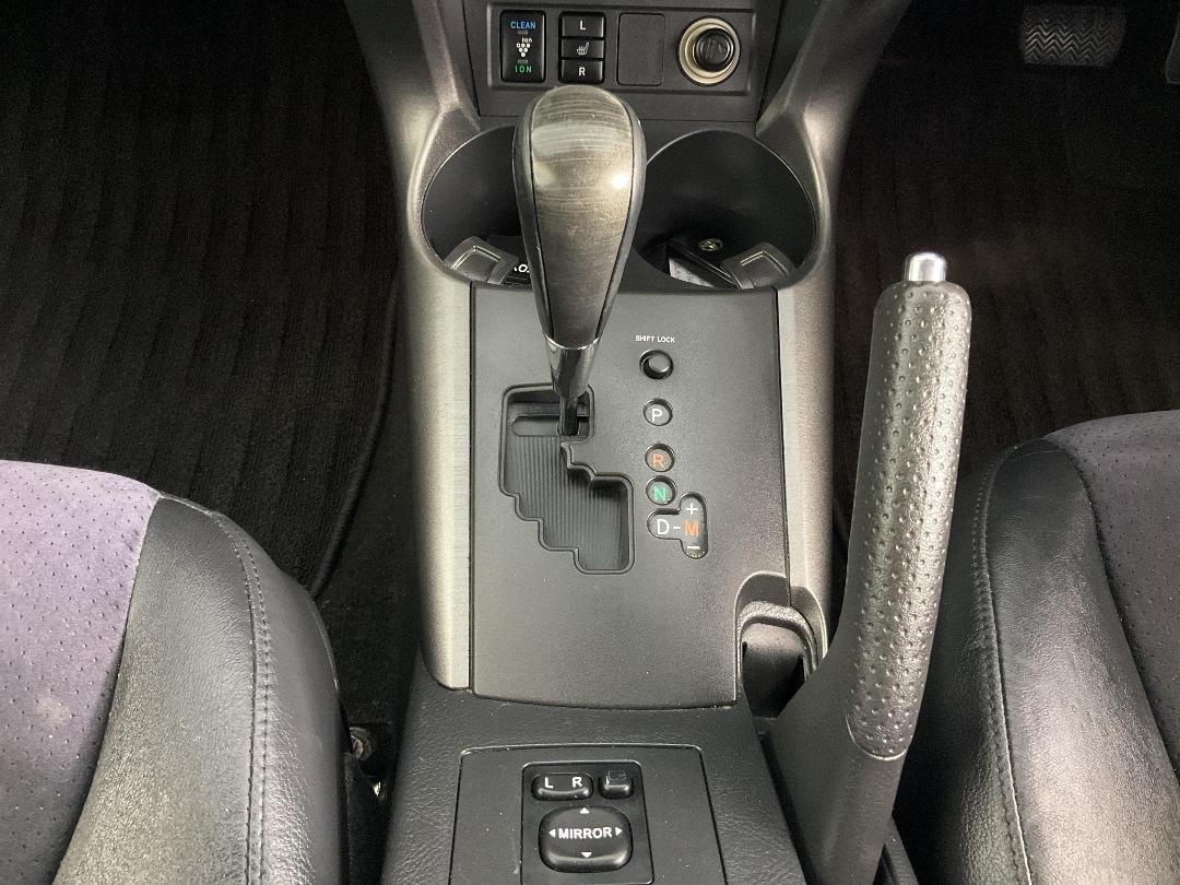 Photo '18' of Toyota Vanguard