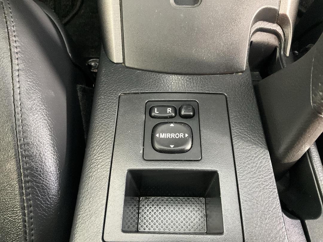 Photo '30' of Toyota Vanguard