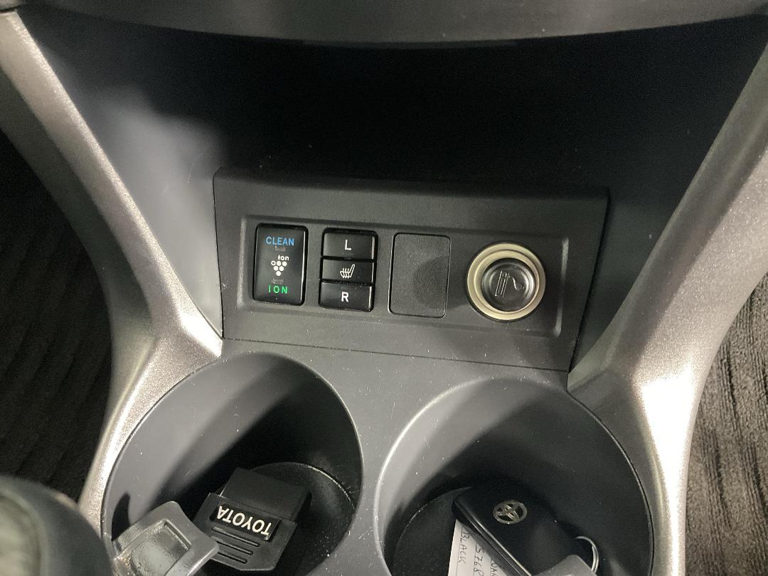 Photo '29' of Toyota Vanguard