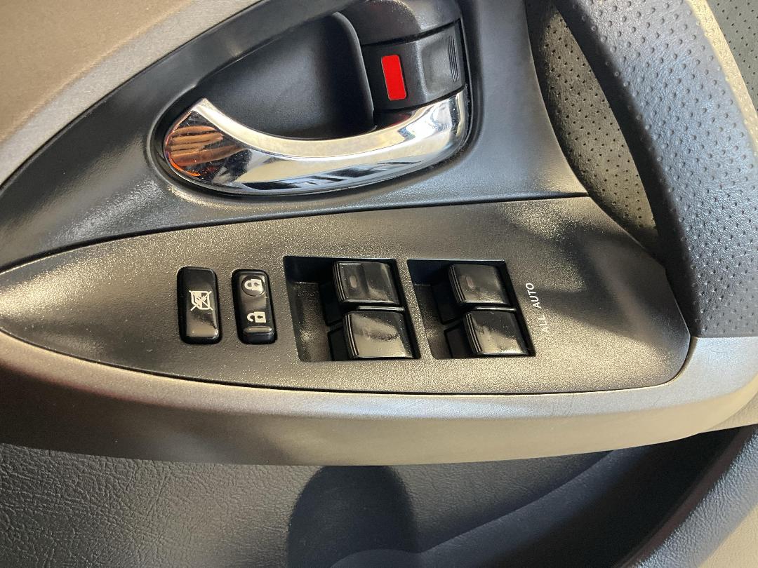 Photo '31' of Toyota Vanguard