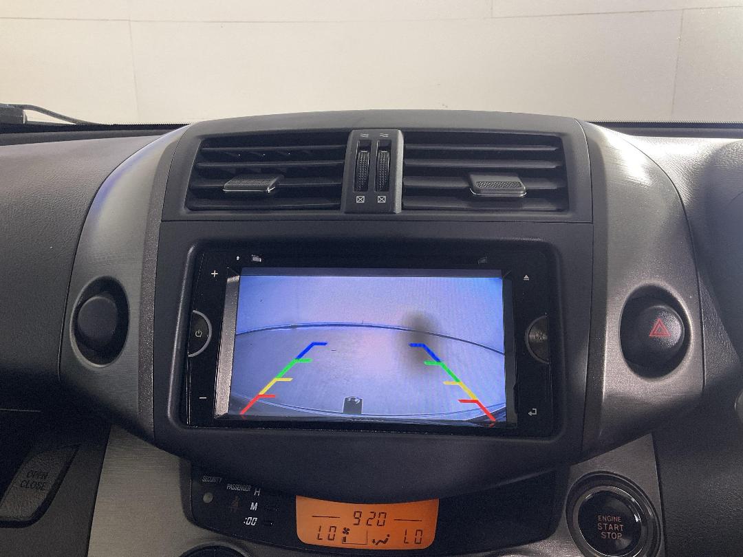 Photo '34' of Toyota Vanguard