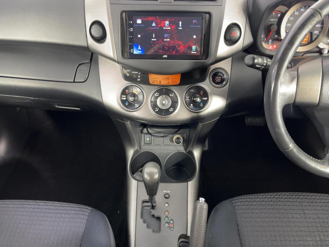 Photo '18' of Toyota Vanguard Photo '18' of Toyota Vanguard