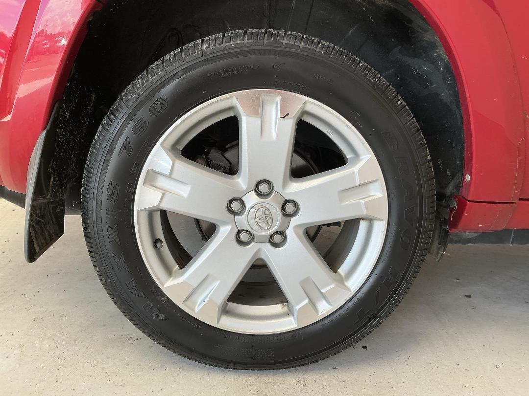 Photo '12' of Toyota Vanguard Photo '12' of Toyota Vanguard