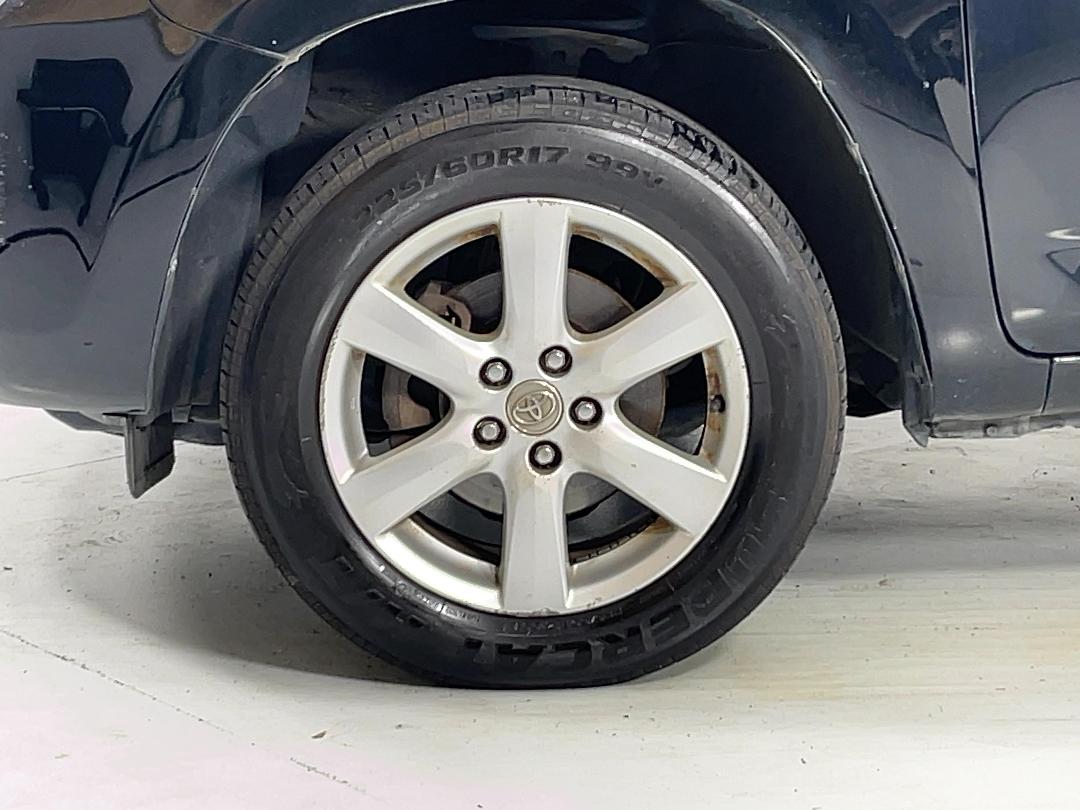 Photo '10' of Toyota Vanguard