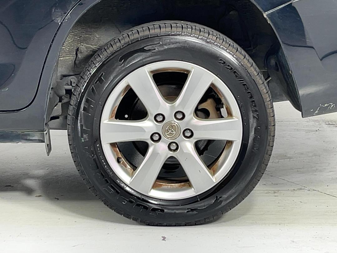 Photo '11' of Toyota Vanguard