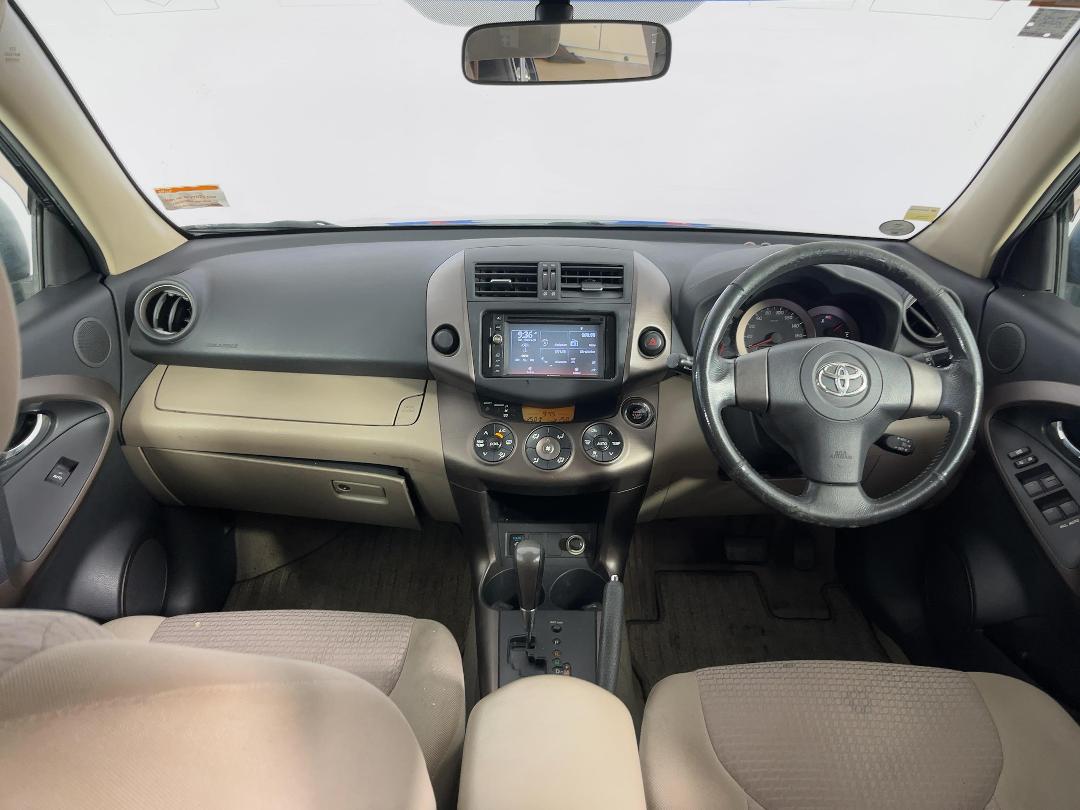 Photo '17' of Toyota Vanguard