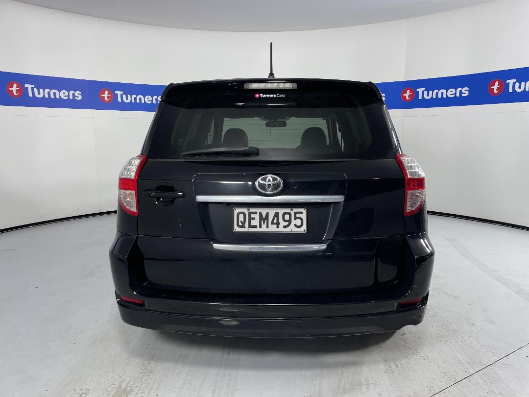 Photo '5' of Toyota Vanguard