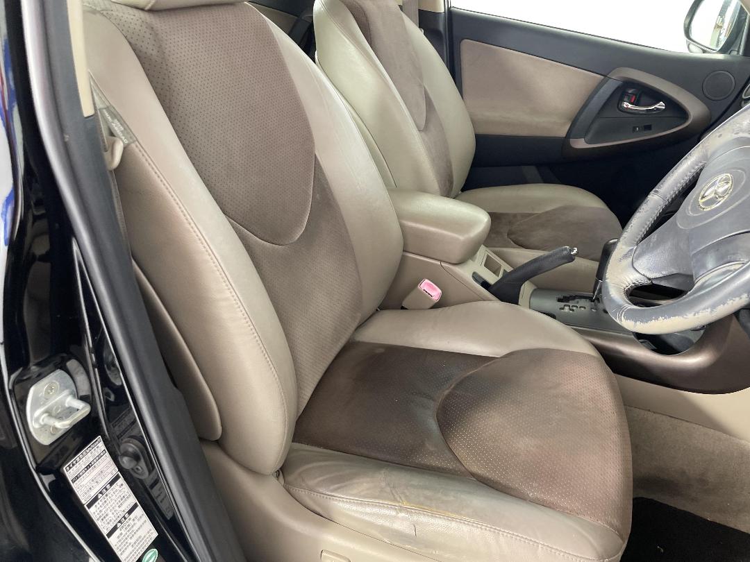 Photo '14' of Toyota Vanguard