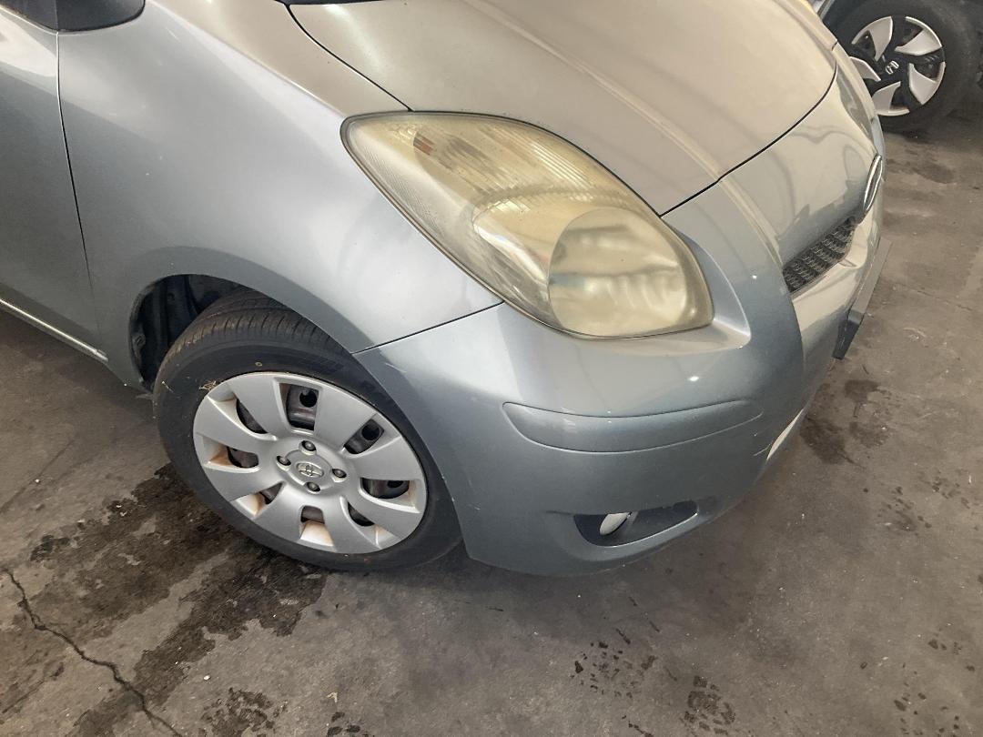 Photo '8' of Toyota Vitz