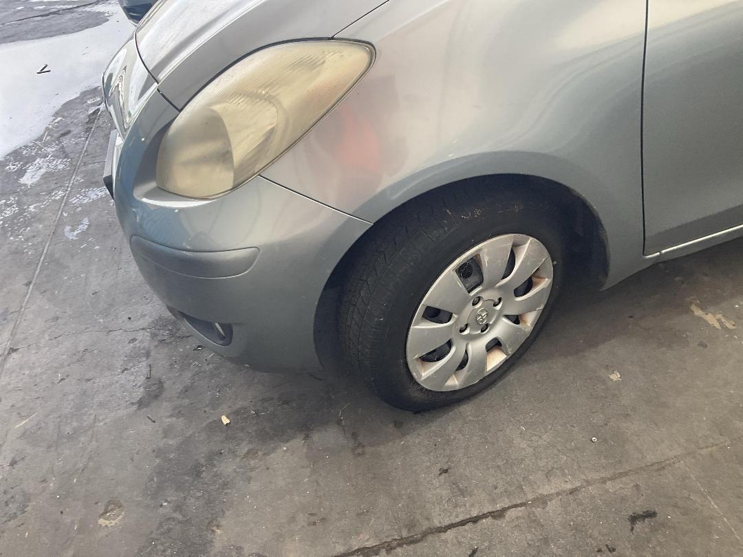 Photo '9' of Toyota Vitz